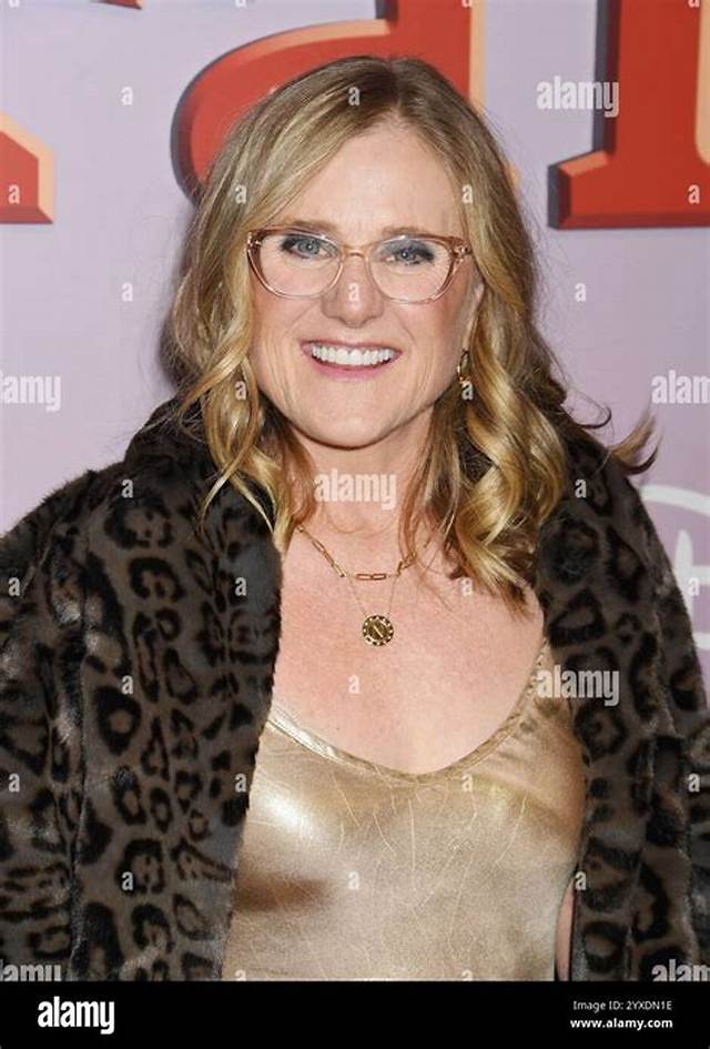 Nancy Cartwright’s Net Worth, Biography, Fact, Career, Awards and Life Story