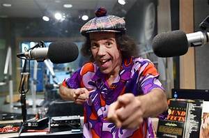 Nardwuar the Human Serviette Biography; Net Worth, Age, Height, Stroke and Best Interviews