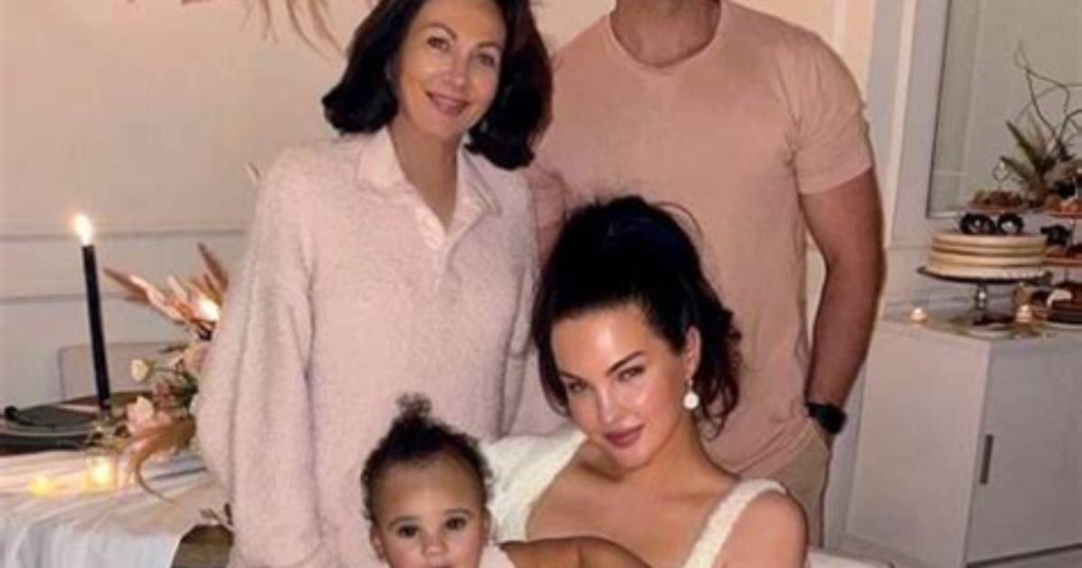 Natalie Halcro Husband, Fiance, Siblings, Height, Child, Net Worth, Young, Pregnant, Wiki, Bio