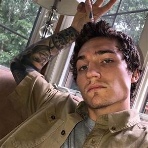 Nathan Schwandt Facts, Bio, Wiki, Net Worth, Age, Height, Family, Affair, Career, Famous For, Biography, Ethnicity, Jeffree Star, Brother, Twitch