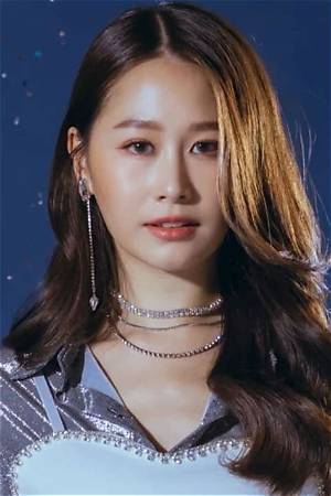 Neen Suwanamas Age, Wikipedia, Biography, Height, Weigh, Net Worth and More