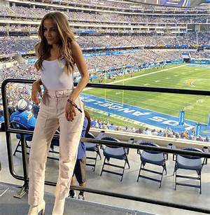 Nfl: Kay Adams Bikini Pictures – Did She Have Any Surgery?