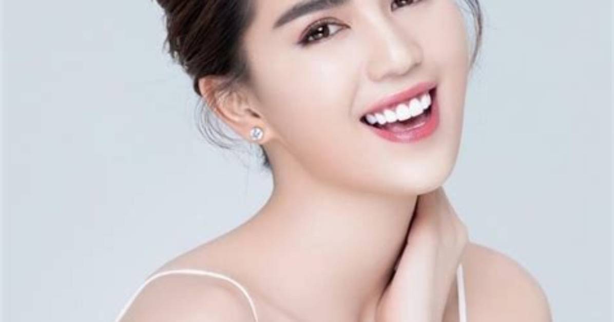 Ngoc Trinh Age, Height, Boyfriend, Parents, Wiki, Net Worth, Married, Bio