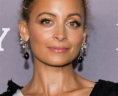 Nicole Richie Biography and Life Story