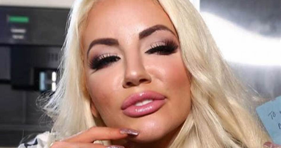 Nicolette Shea Height, Weight, Net Worth, Age, Birthday, Wikipedia, Who, Nationality, Biography