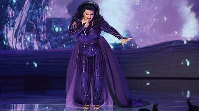 Nicolina Bozzo Weight Loss News in American Idol- Real or Fake? Is She Single or Have a Boyfriend?