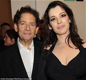Nigella Lawson: Dating, Net Worth, Tattoos, Smoking & Body Measurements