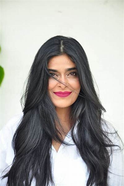 Nimra Bucha Children: Does Nimra Bucha Have Kids?