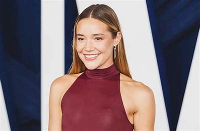 Olivia Ponton Bio: Age, Height, Tiktok, Net Worth,