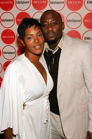 Omar Epps: Wife, Net Worth, Tattoos, Smoking & Body Facts