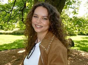 Owen Isabella Landau Bio, Wiki, Age, Height, Family, Husband, Career and Net Worth