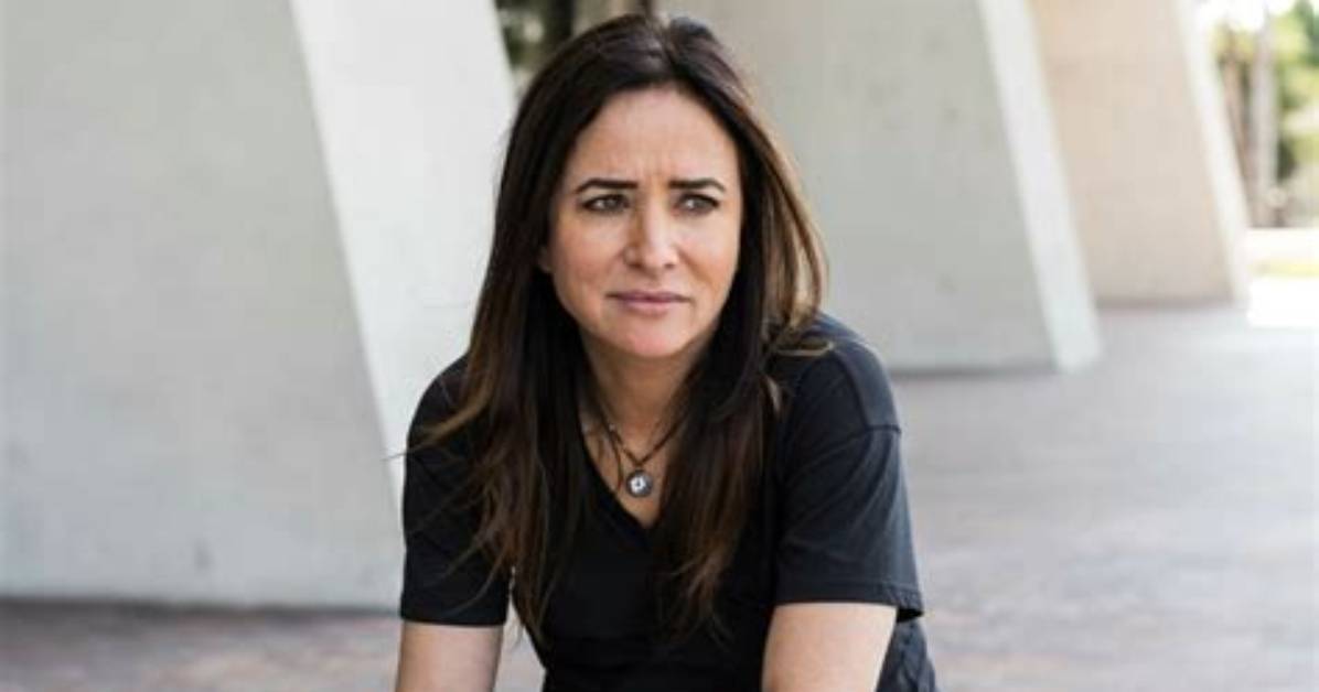 Pamela Adlon: Single, Net Worth, Tattoos, Smoking & Body Measurements