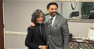Pastor: Tony Evans Wife Cancer -How Did Lois Evans Die? Everything to Know