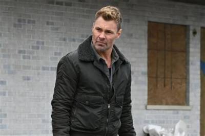 Patrick John Flueger Arm and Shoulder Injury Explained, What Illness Does He Have & Is He Leaving Chicago Pd?