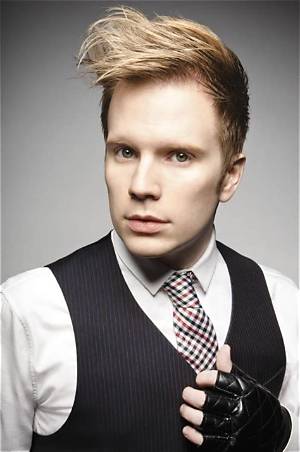 Patrick Stump’s Net Worth, Age, Height, Weight, Wife, Kids, Bio-Wiki