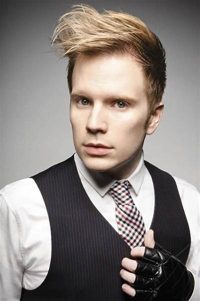 Patrick Stump’s Net Worth, Age, Height, Weight, Wife, Kids, Bio-Wiki