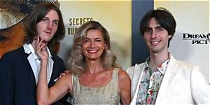 Paulina Porizkova Biography, Wiki, Height, Husband, Children, Age & Net Worth