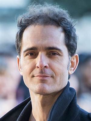 Pedro Alonso {Actor} Wiki, Bio, Age, Height, Weight, Girlfriend, Wife, Net Worth, Career, Facts