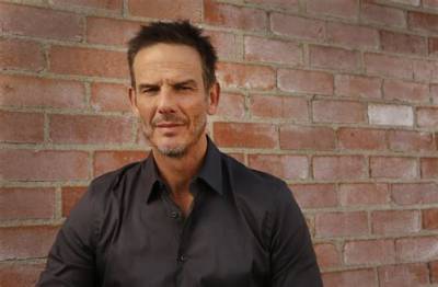 Peter Berg’s Net Worth, Age, Height, Weight, Wife, Kids, Bio-Wiki