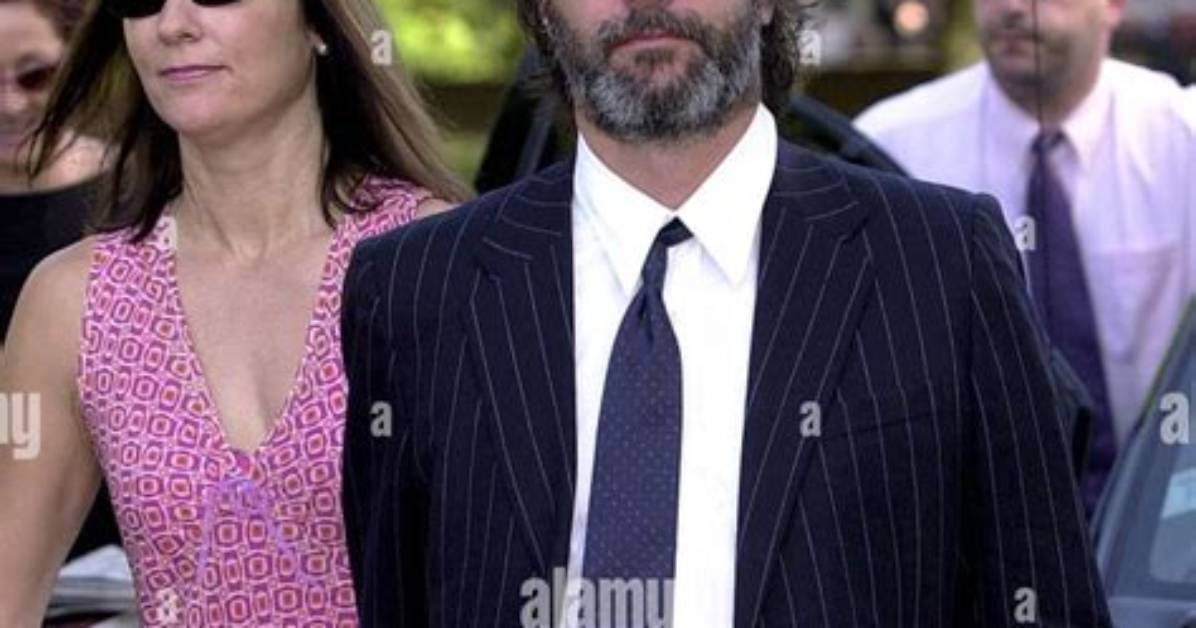Peter Buck First Wife: Who Was Barrie Greene?