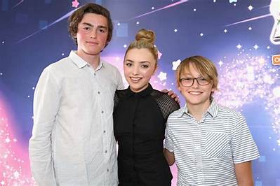 Peyton List Siblings: Meet Spencer List, Phoenix List