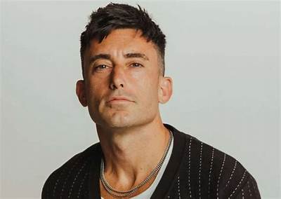 Phil Wickham Biography, Age, Height, Family, Wife, Children, Songs and Net Worth