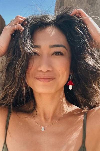 Phoebe Miu: Meet Jessica from Riverdale on Instagram