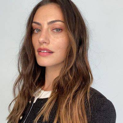 Phoebe Tonkin Height, Bio, Wiki, Age, Boyfriend, Net Worth, Facts