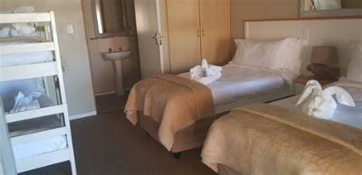Pili Pili Beach Cabanas, Kingfisher Creek, South Africa