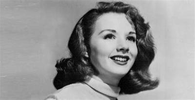Piper Laurie Net Worth, Income, Salary, Earnings, Biography