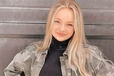 Pressley Hosbach [Dancer] Age Wiki, Biography Parents and Instagram, Birthday Facts