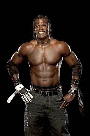 R-Truth: Wife, Net Worth, Tattoos, Smoking & Body Facts