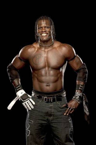 R-Truth: Wife, Net Worth, Tattoos, Smoking & Body Facts