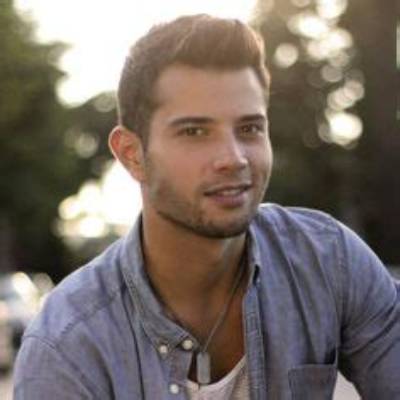 Rafael De La Fuente: Dating, Net Worth, Tattoos, Smoking & Body Facts