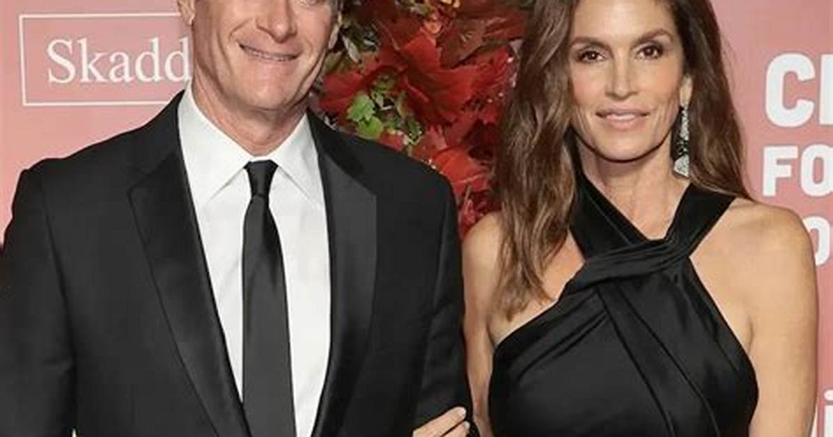 Rande Gerber Bio, Wiki, Age, Height, Parents, Wedding, Wife, Son, Casamigos, and Net Worth.