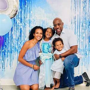 Raphael Warnock Bio, Wiki, Age, Wife, Daughter, Pastor, and Net Worth.