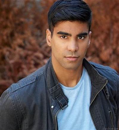 Raymond Ablack Bio, Wiki, Age, Height, Family, Wife, Movies and Net Worth.