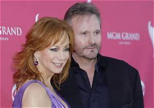 Reba Mcentire: Husband, Net Worth, Tattoos, Smoking & Body Measurements
