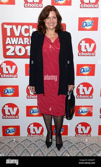 Rebecca Front Bio, Wiki, Age, Husband, Movies, Tv-Shows, Avenue 5, and Net Worth.