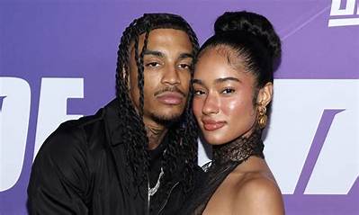 Reddit: Gunna and Lala Baptiste Relationship Timeline, What Is Lalatheislandgal Real Name?