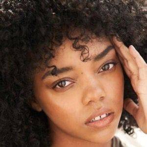 Regan Aliyah – Biography, Heritage, Age, Weight, Height, Relationships
