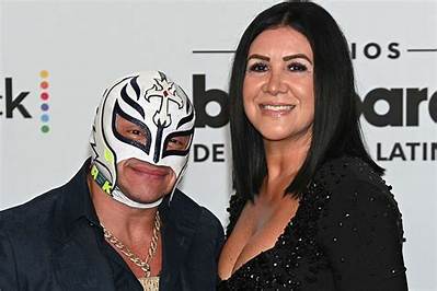 Rey Mysterio’s Wife Angie Gutierrez Biography: Age, Height, Children, Net Worth, Daughter, Facebook, Instagram