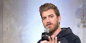 Rhett James Mclaughlin’s Net Worth, Age, Wife, Wiki