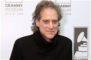 Richard Lewis Age, Height, Parents, Wife, Children