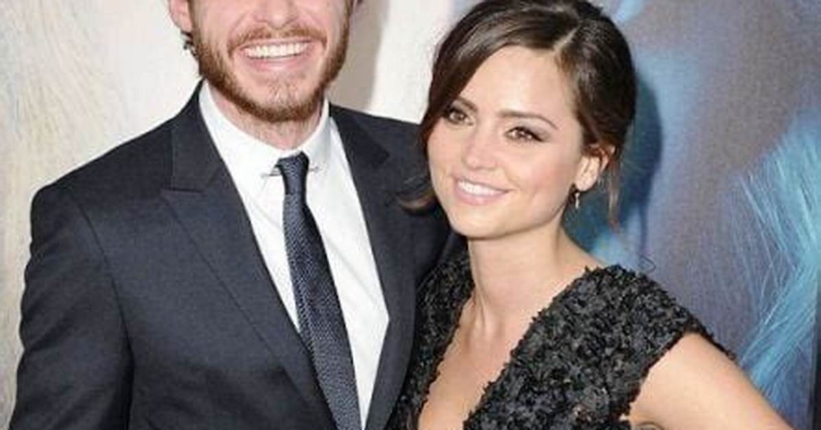 Richard Madden – Bio, Wife, Height, Girlfriend, Age, Net Worth, Is He Gay?