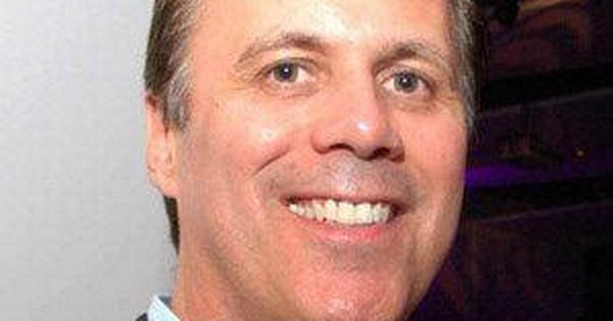 Richard Roeper Bio, Wiki, Age, Height, Net Worth, Reviews, Wife, Podcast and Film Critic