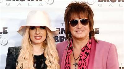 Richie Sambora: Girlfriend, Net Worth, Tattoos, Smoking & Body Facts