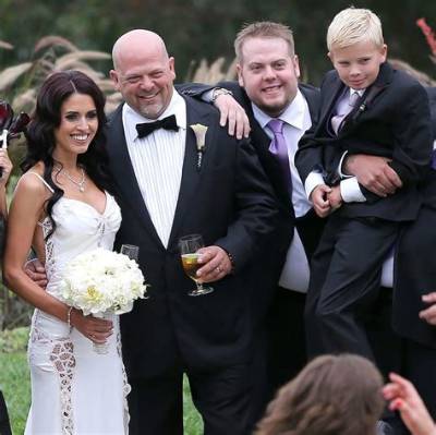Rick Harrison Net Worth, Married, Wife, Kids, Height, House, Bio