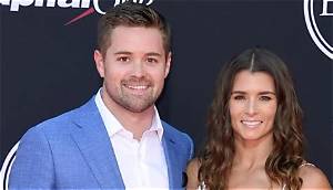 Ricky Stenhouse Jr. : Wife, Net Worth, Tattoos, Smoking & Body Facts