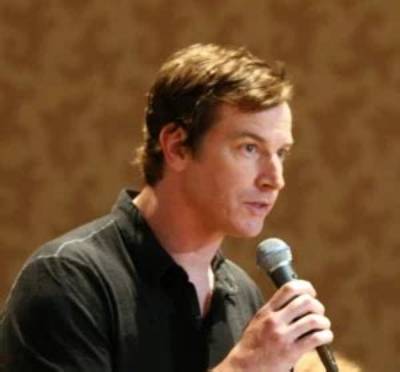 Rob Huebel Bio, Wiki, Age, Height, Parents, Wife, Actor, and Net Worth
